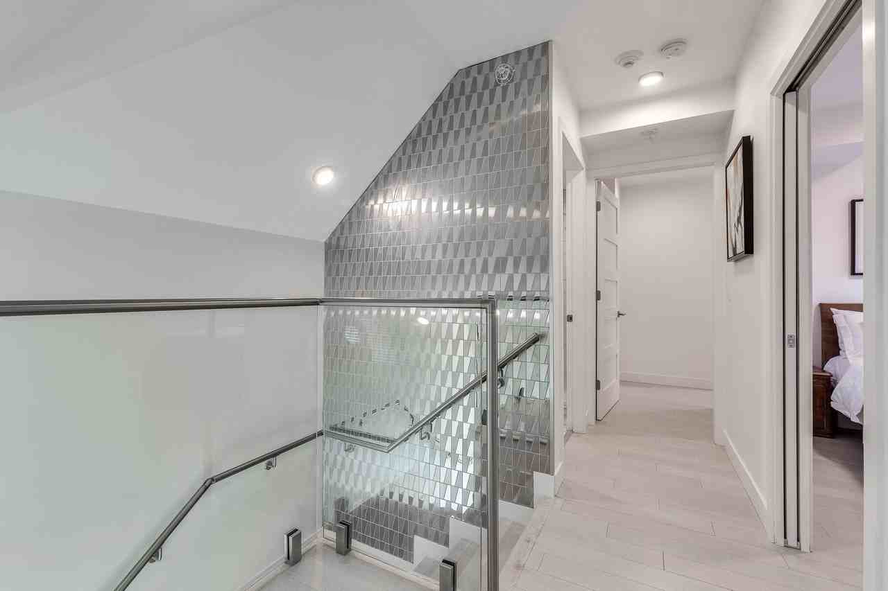 1431 Haro Street - Photo 29