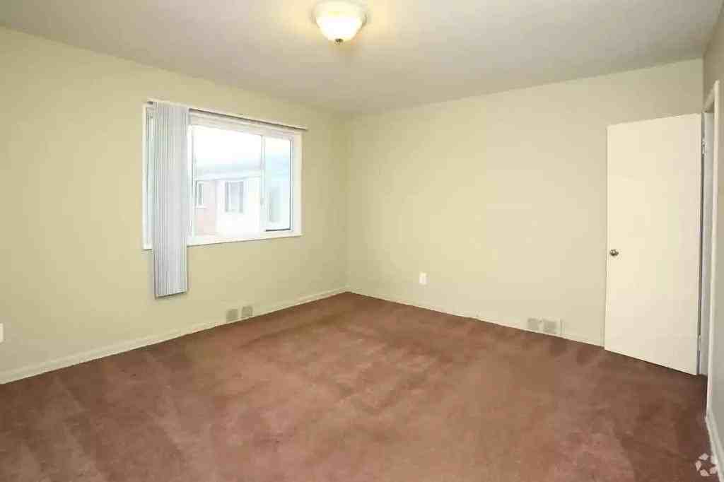 23602 Schoolcraft - Photo 6 of 9