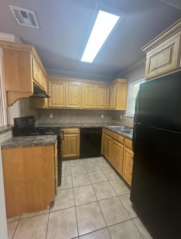 310 York St - Photo 7 of 13
