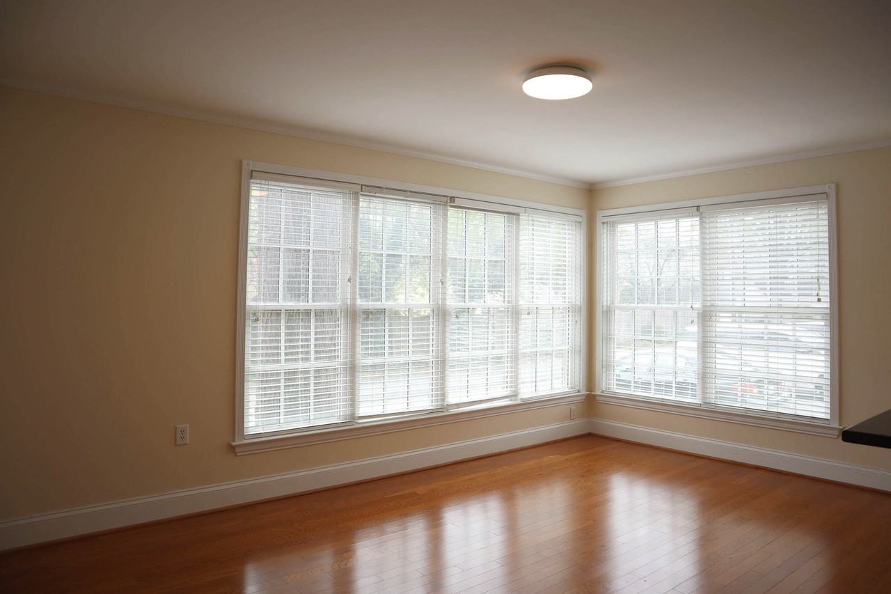45 E Lock Ln #2 - Photo 2 of 24