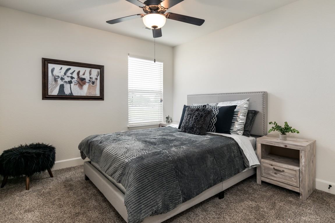 19527 Mulberry Ln - Photo 3 of 15