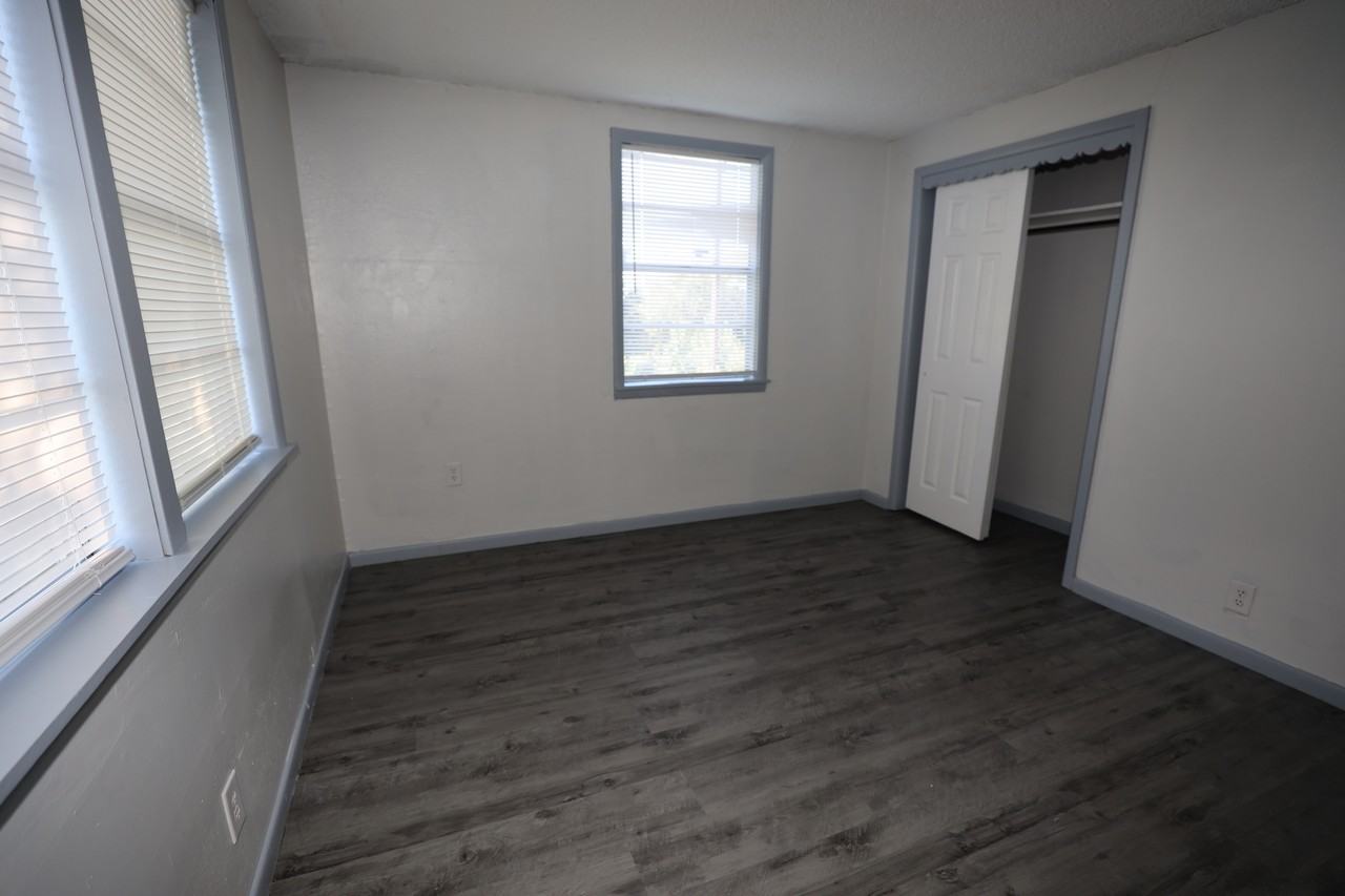 8408 Shaw Rd - Photo 7 of 17