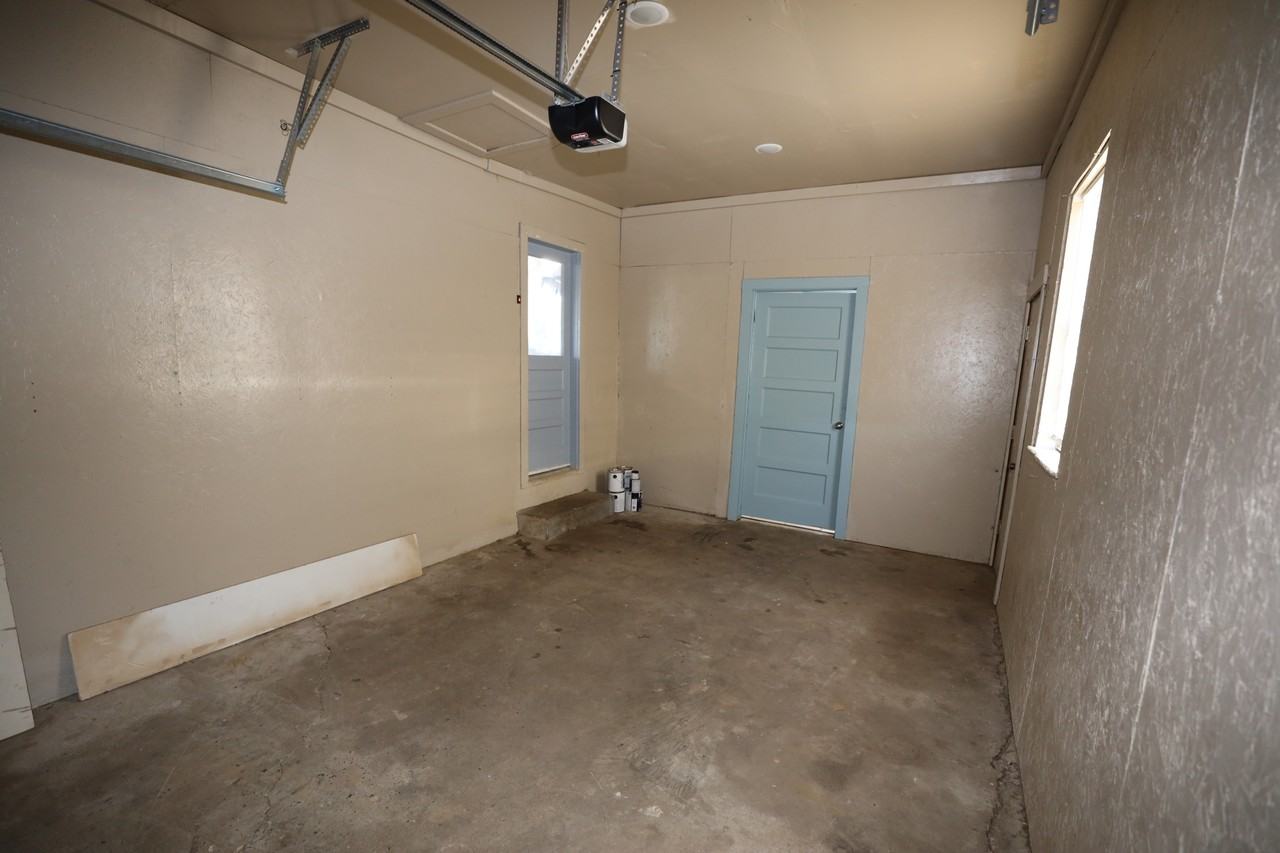 8408 Shaw Rd - Photo 3 of 17