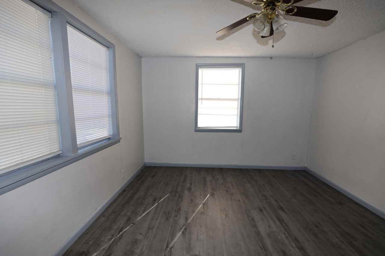 8408 Shaw Rd - Photo 2 of 17