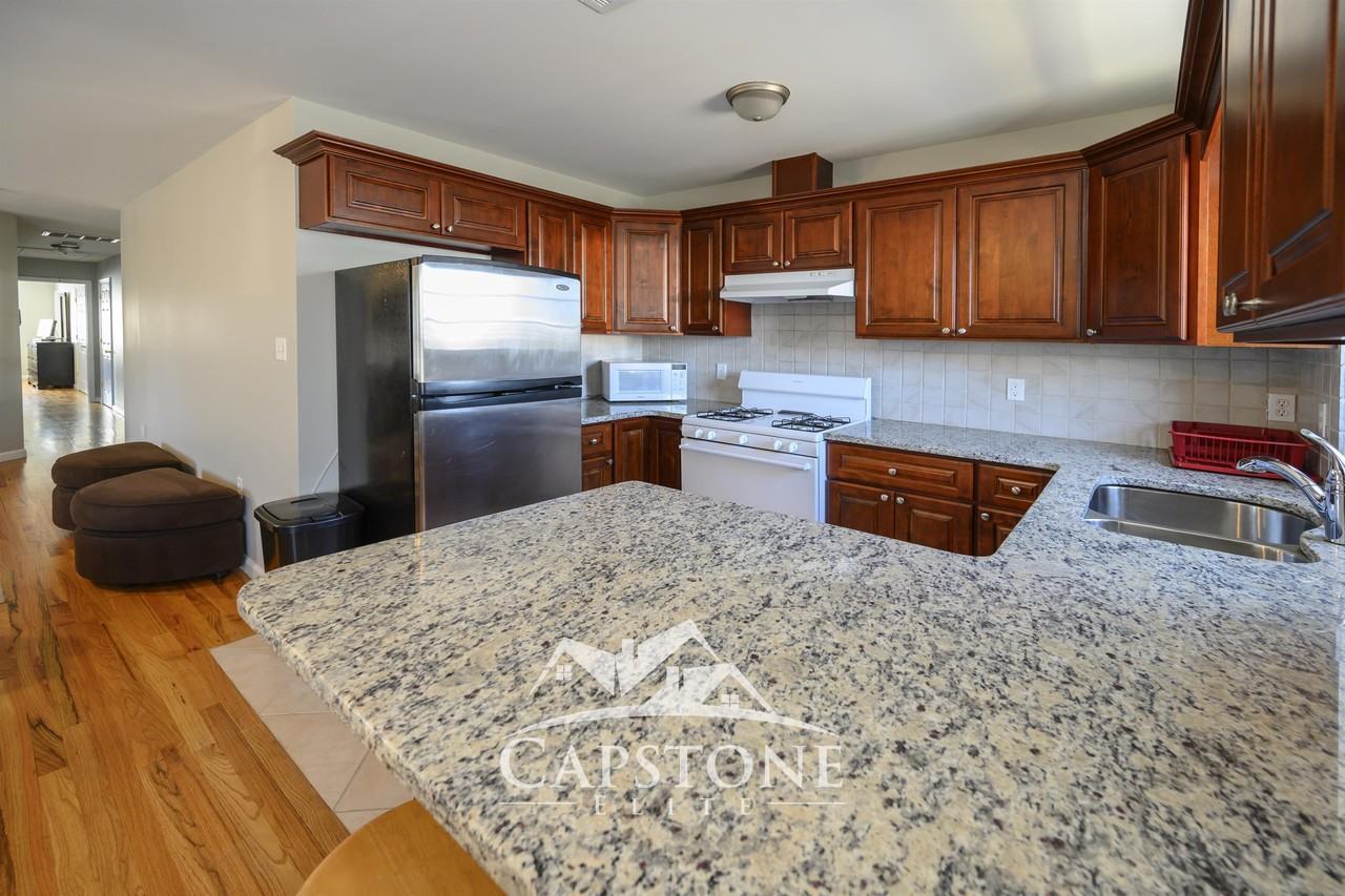 255-257 New Jersey Railroad Ave #2 - Photo 4 of 14