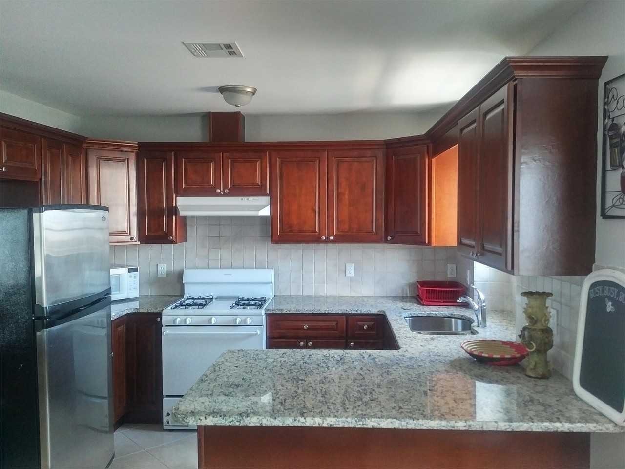 255-257 New Jersey Railroad Ave #2 - Photo 2 of 14