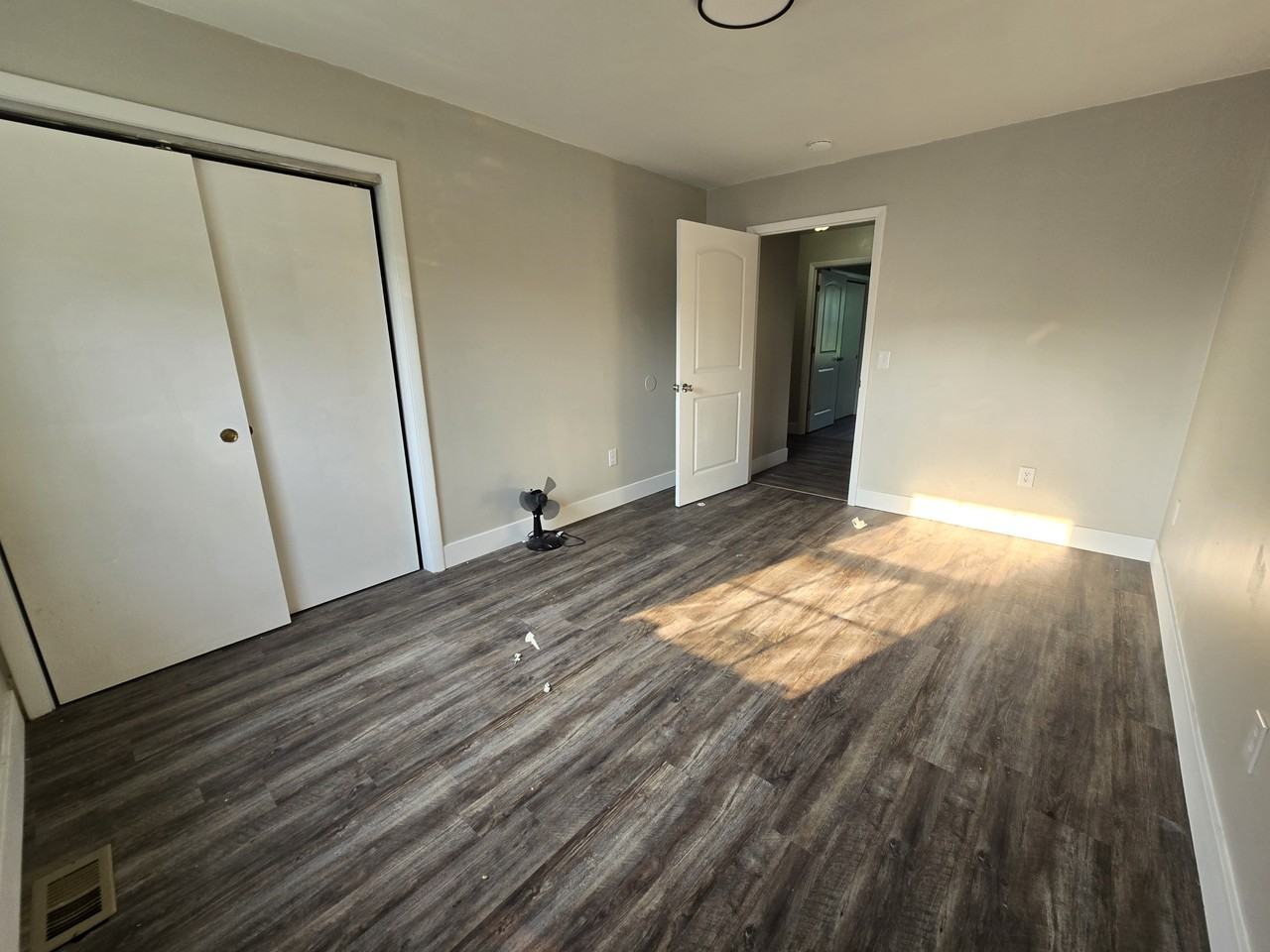 4 Martin Luther King Dr - Photo 3 of 10