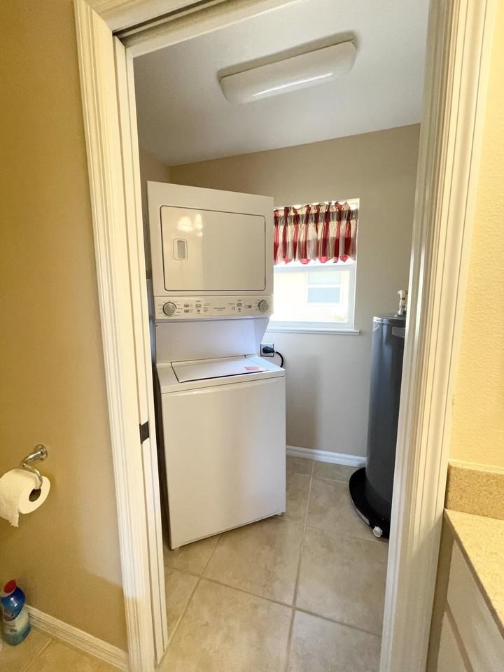 227 Rotonda Blvd W #A - Photo 7 of 16