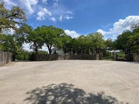 2117 Greta Ln #2 - Photo 7 of 30