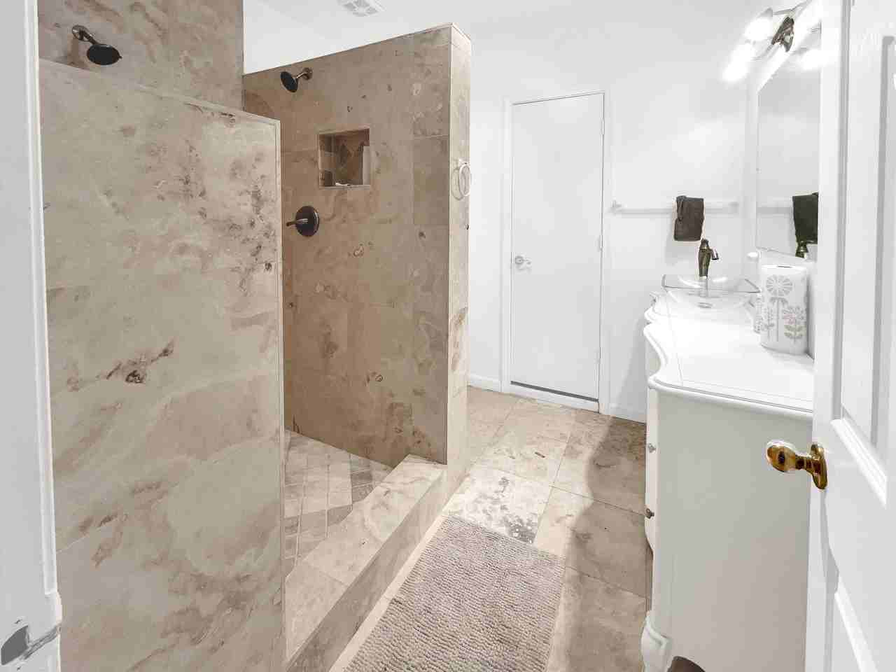 2117 Greta Ln #2 - Photo 7 of 30