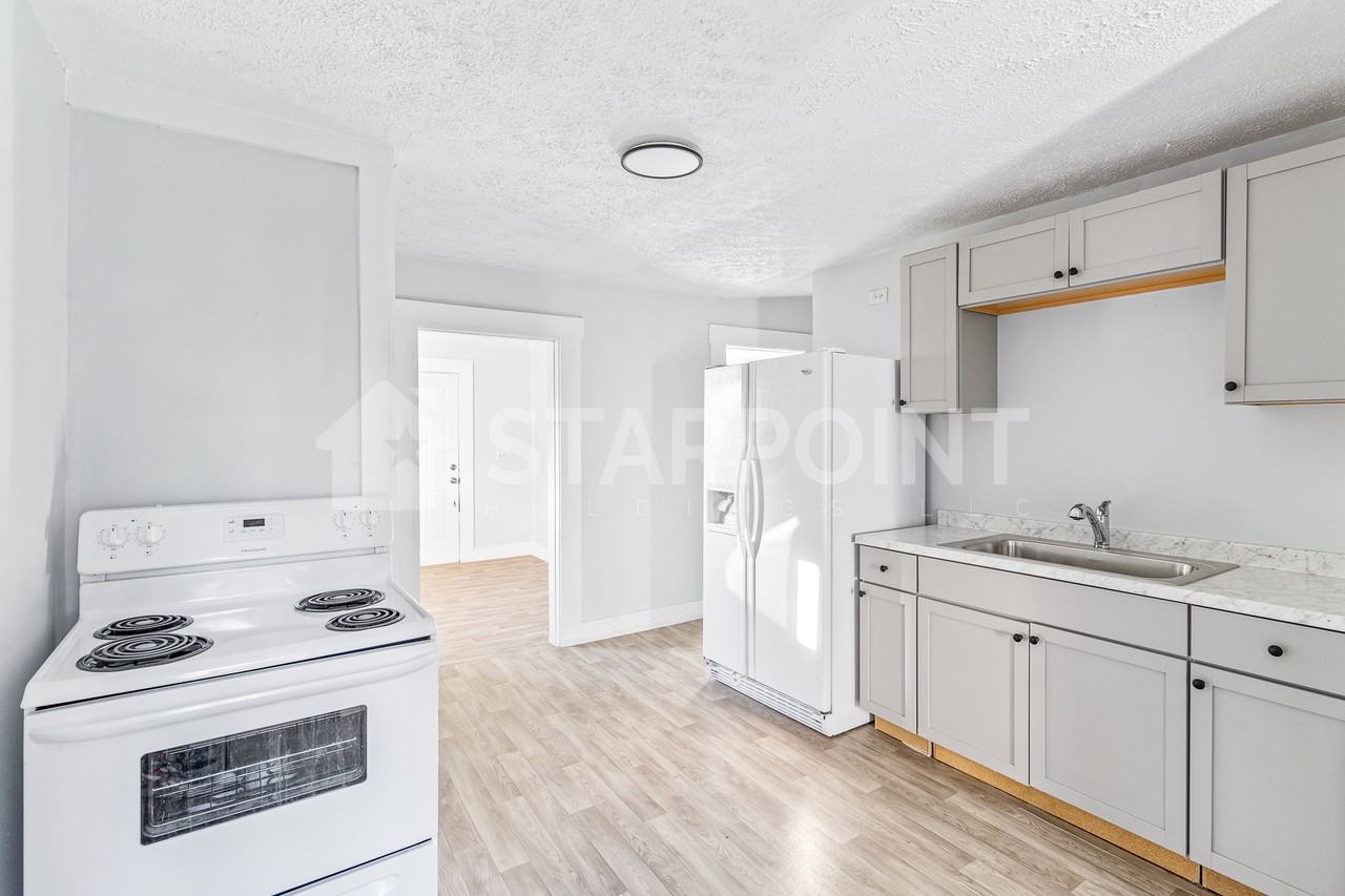 320 North 27th Street - Photo 6 of 11