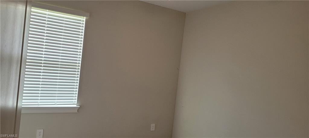 1393 Remington Trace Dr - Photo 5 of 21