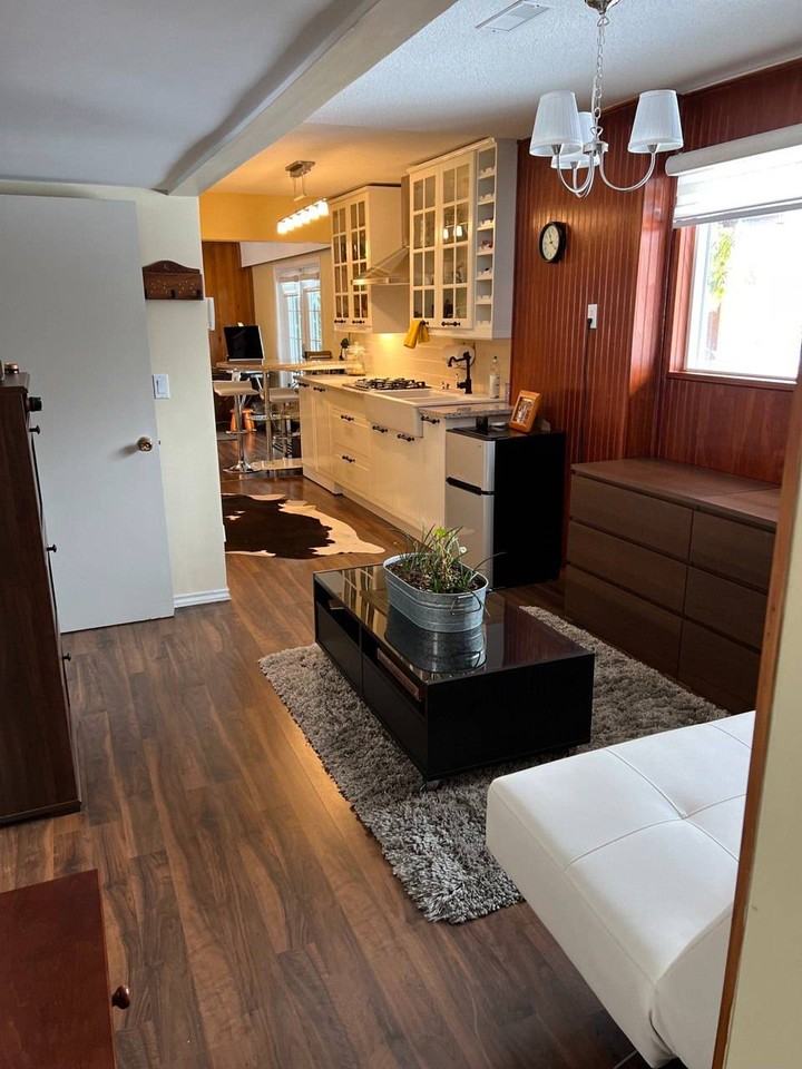 4350 Woodcrest Rd - Photo 2 of 13