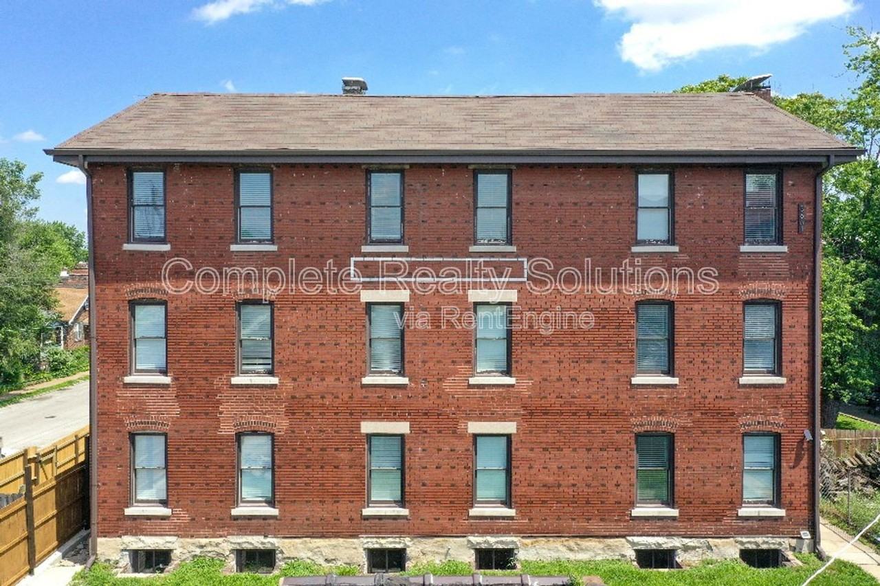 3663 S Broadway #2ndFLB - Photo 2 of 18