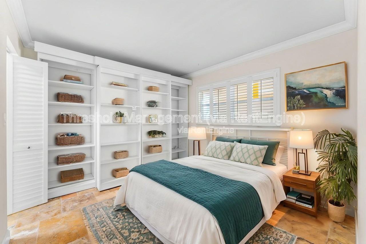 6090 Nw 64th Ave #301 - Photo 4 of 27
