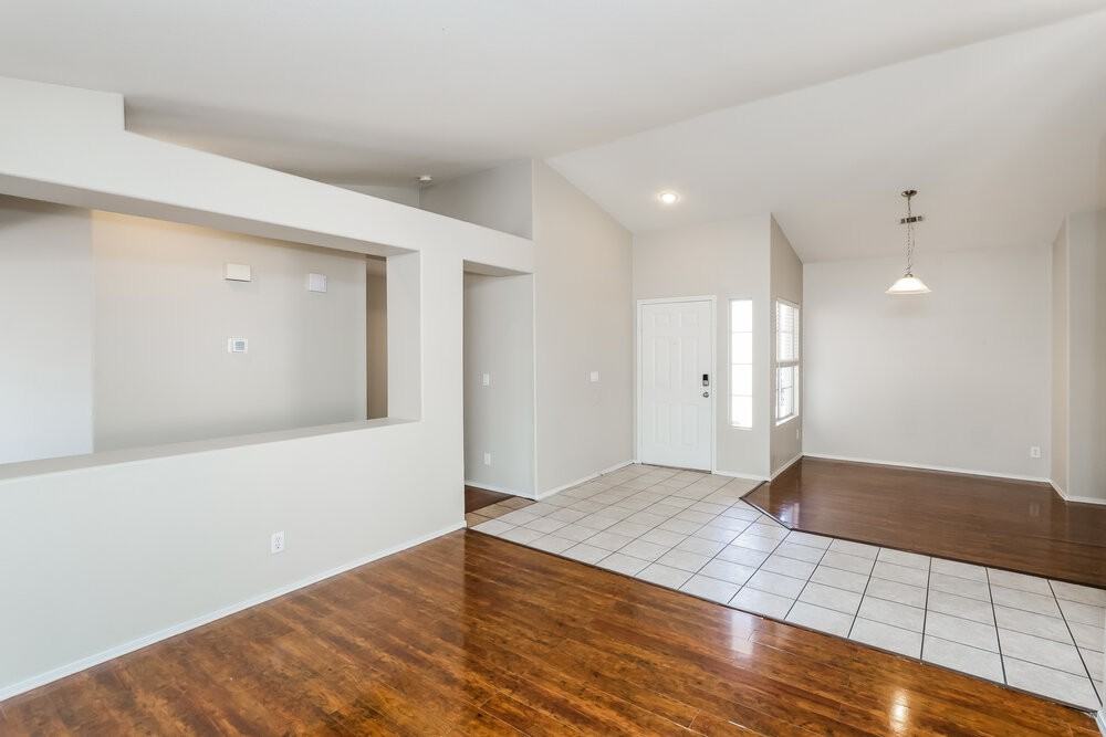 5904 Red Umber Ave - Photo 5 of 16