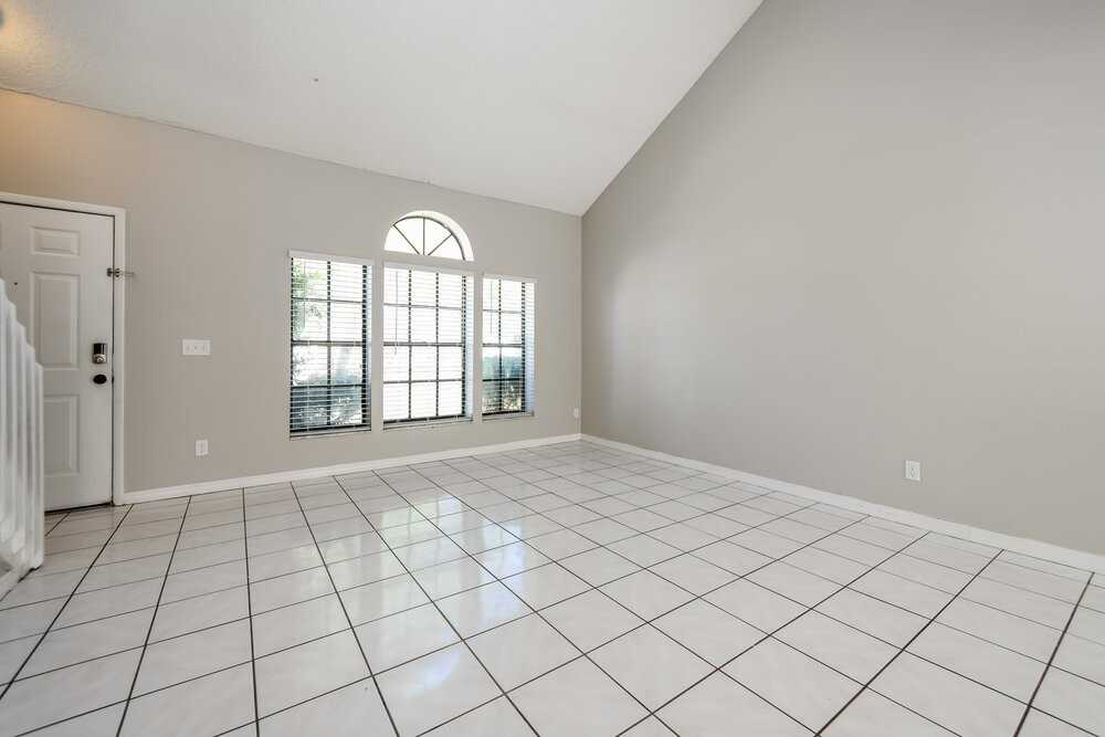 7663 Sapphire Ln - Photo 5 of 17
