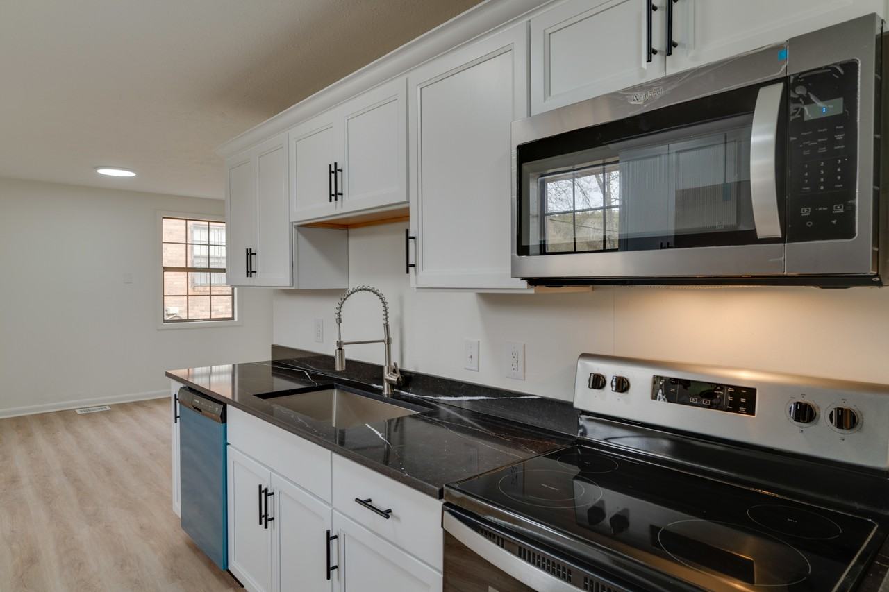 3016 Stokers Ln #3016 - Photo 5 of 12