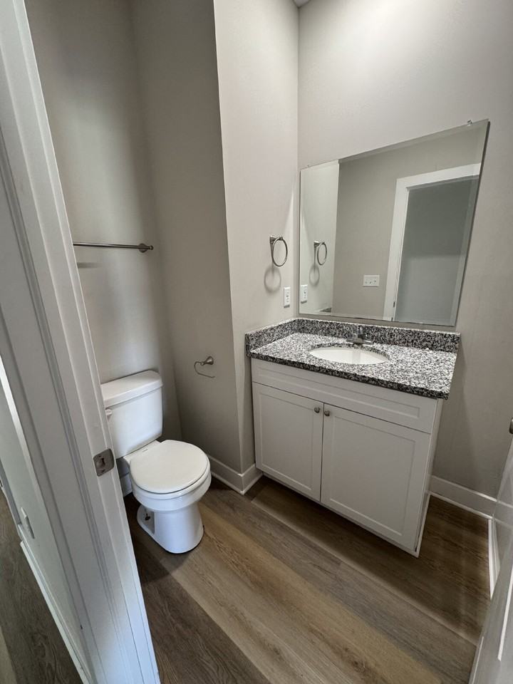 5250 N Cypress Cir - Photo 4 of 11