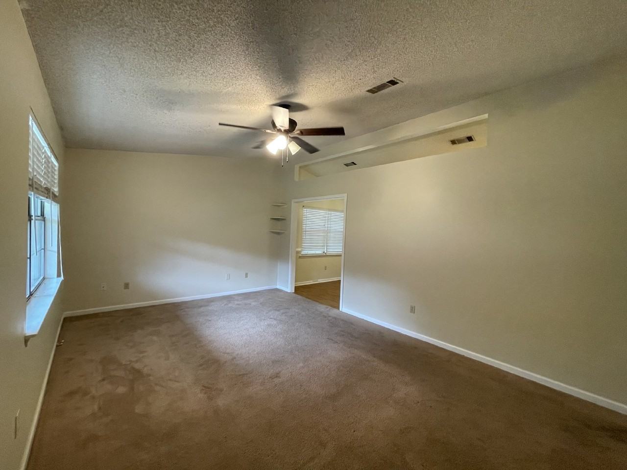 132 Bass Rd - Photo 2 of 13
