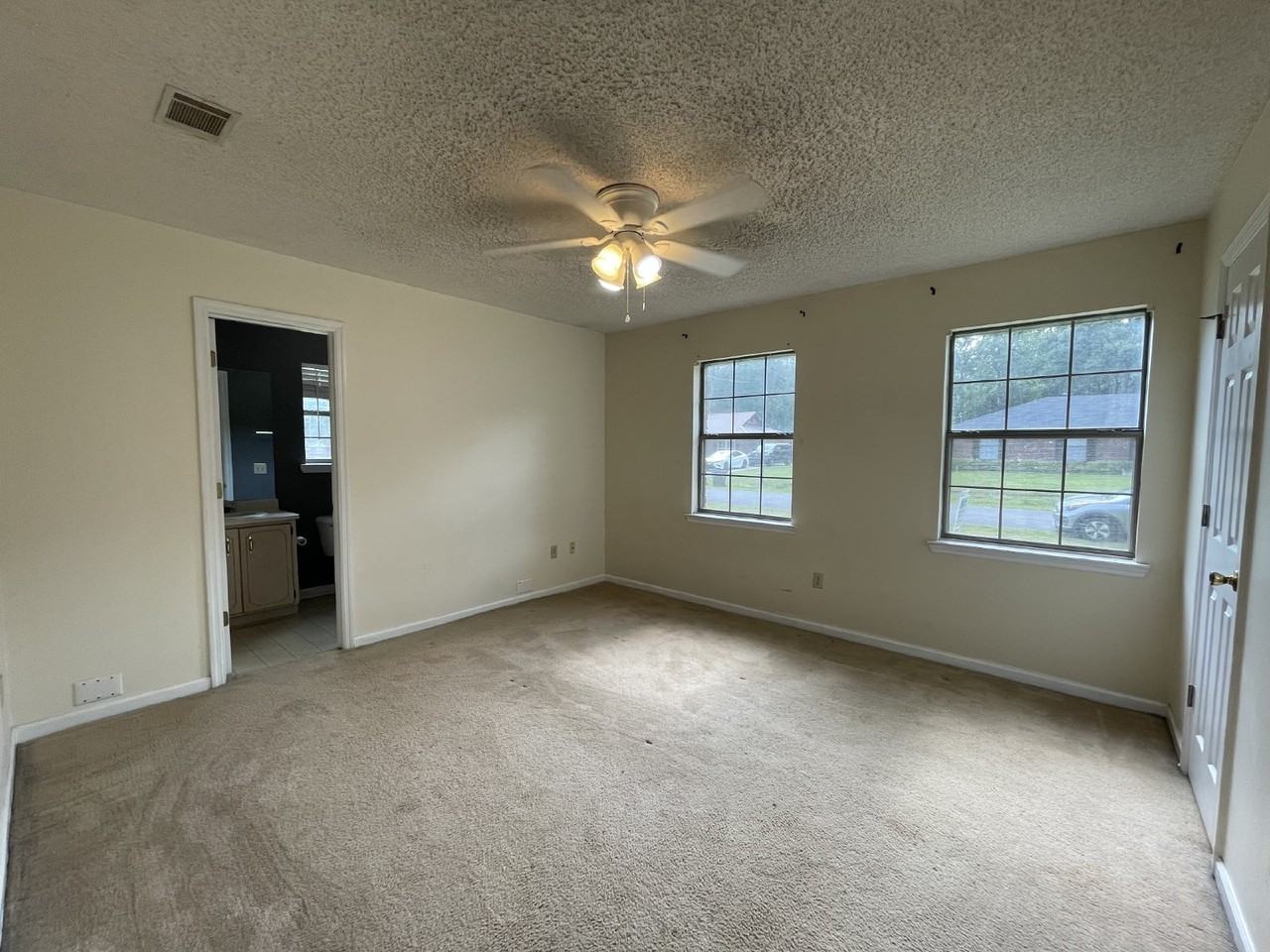 132 Bass Rd - Photo 7 of 13