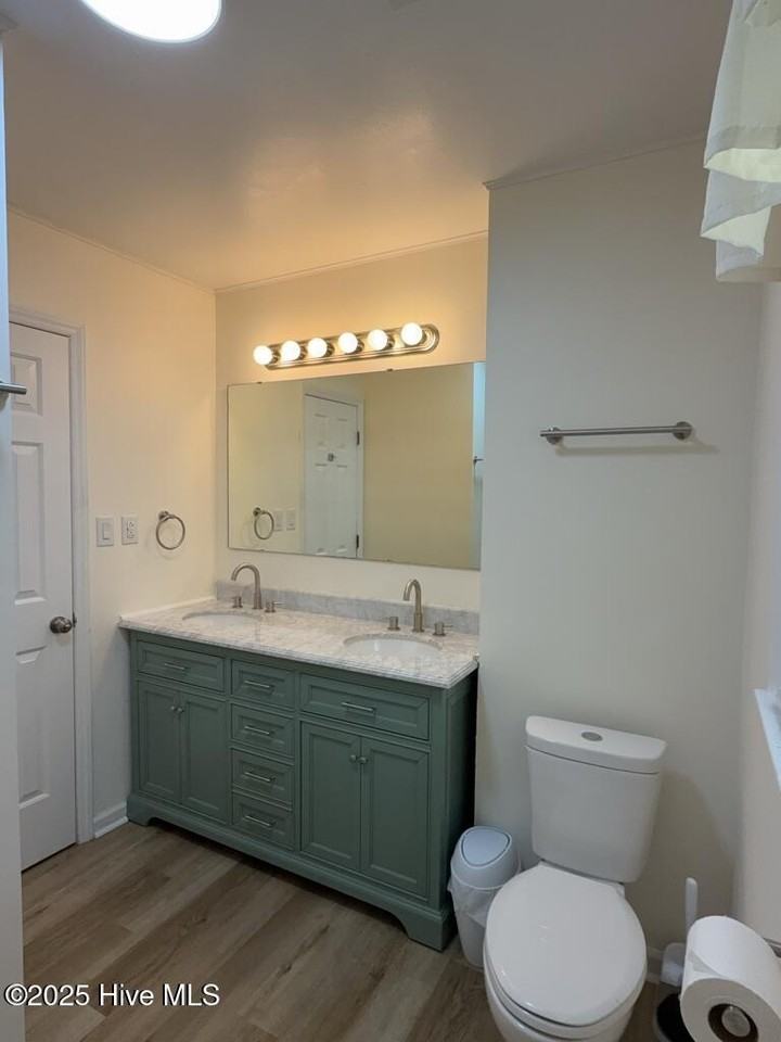 135 Yates Ln - Photo 3 of 50