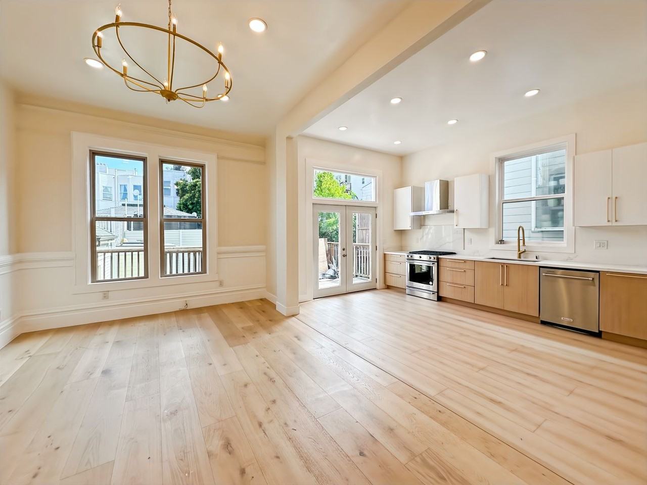 1415 Golden Gate Ave - Photo 5 of 32
