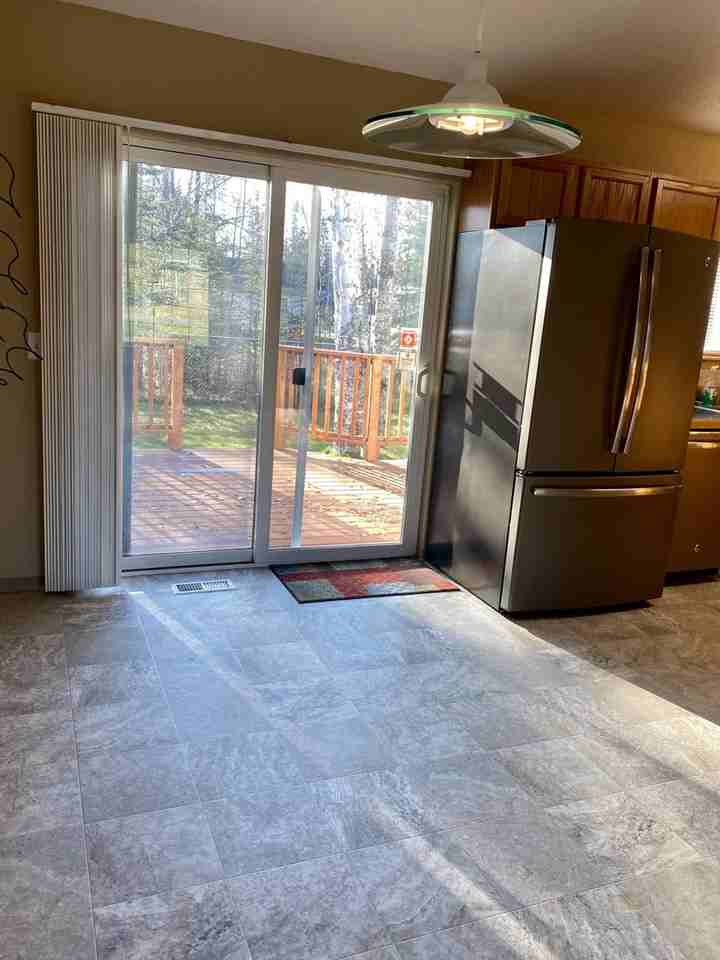 215 Knight Dr - Photo 3 of 13