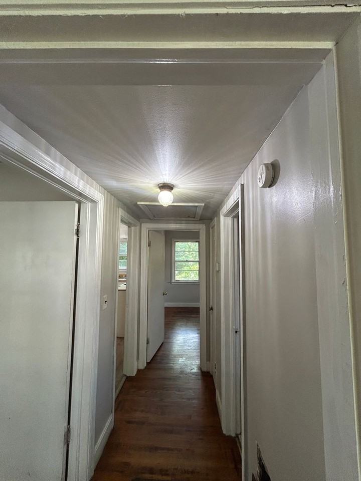 1822 Abbott Ave - Photo 7 of 19