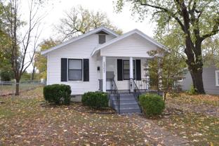 1307 N Fremont Ave - Photo 1 of 1