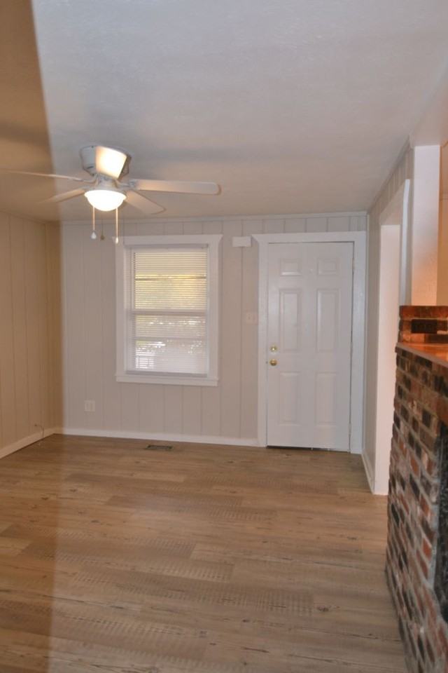 1307 N Fremont Ave - Photo 4 of 18