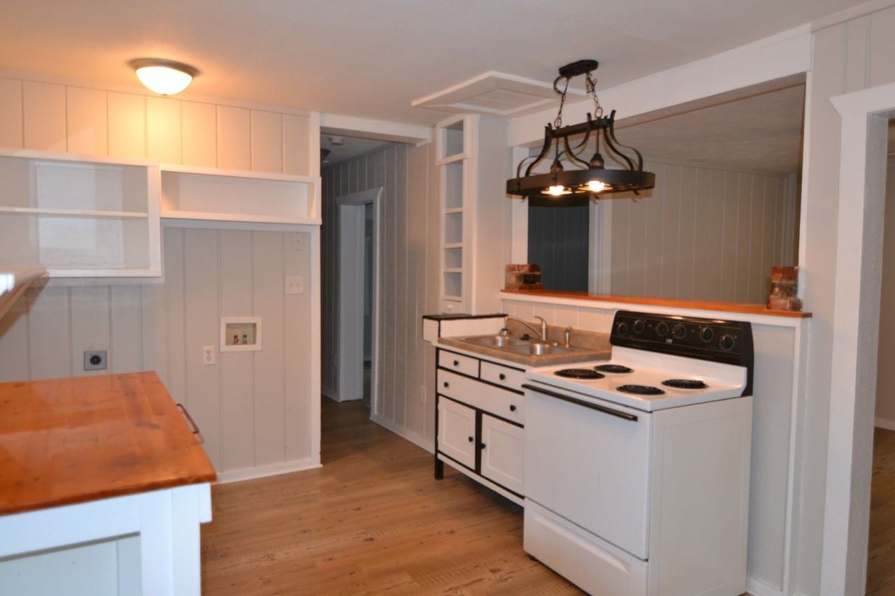 1307 N Fremont Ave - Photo 7 of 18