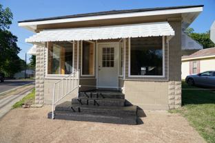 213 Lee St - Photo 1 of 1