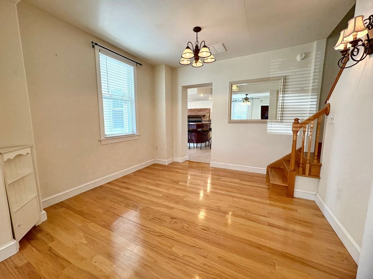 345 E Derry Rd - Photo 6 of 39