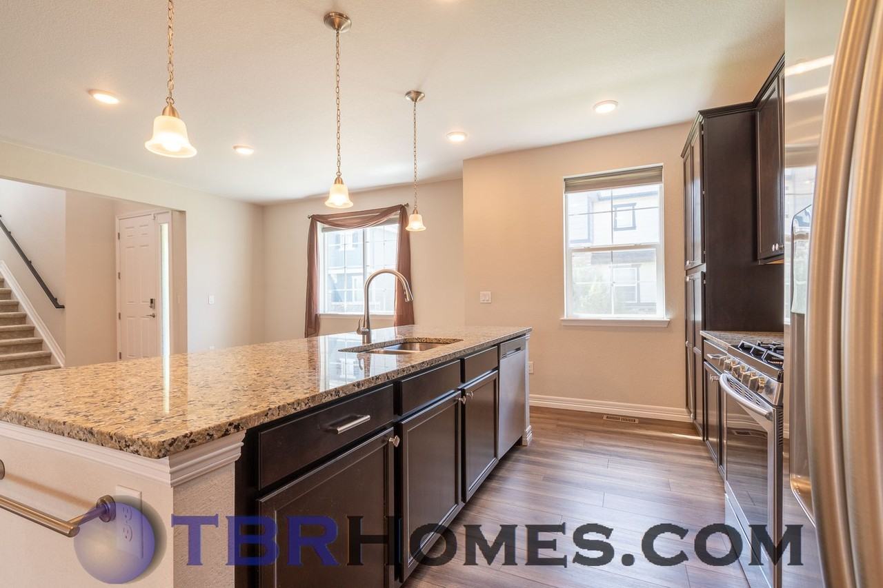 11924 Norfolk Ct - Photo 5 of 21