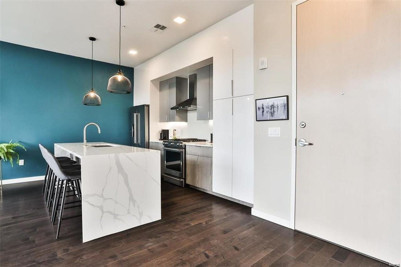 4101 Laclede Ave #403 - Photo 2 of 14