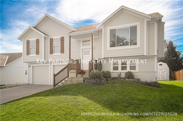 21163 W 126th Ter - Photo 2 of 24