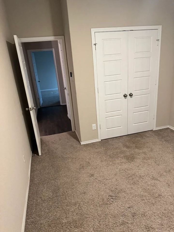 1612 Stone House - Photo 4 of 30