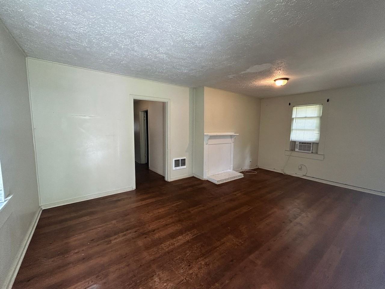 405 Constantine Ave - Photo 3 of 15