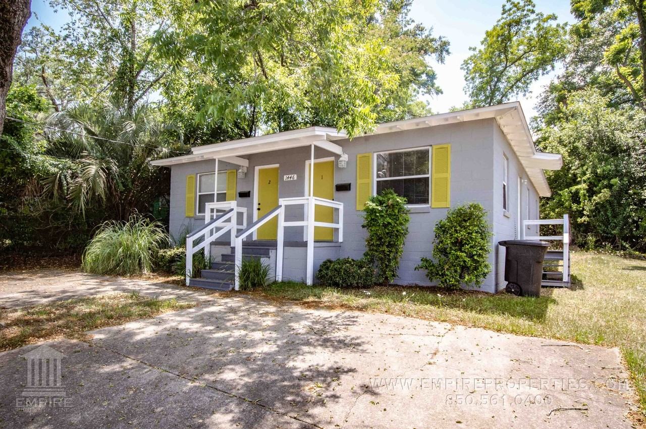 1446 Hudson Street #1RIGHT - Photo 3 of 18