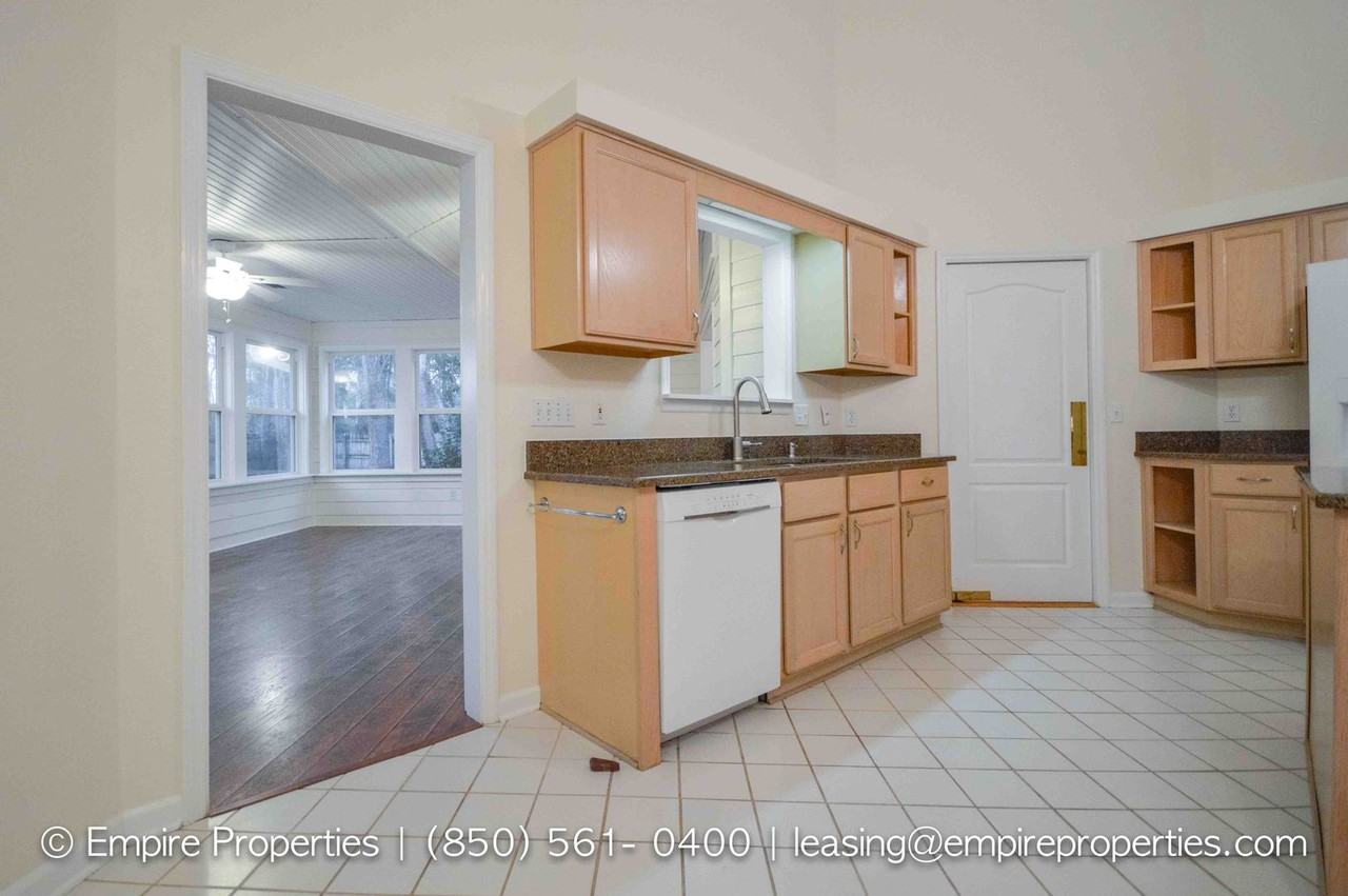 3510 Bankhead Ct - Photo 2 of 50