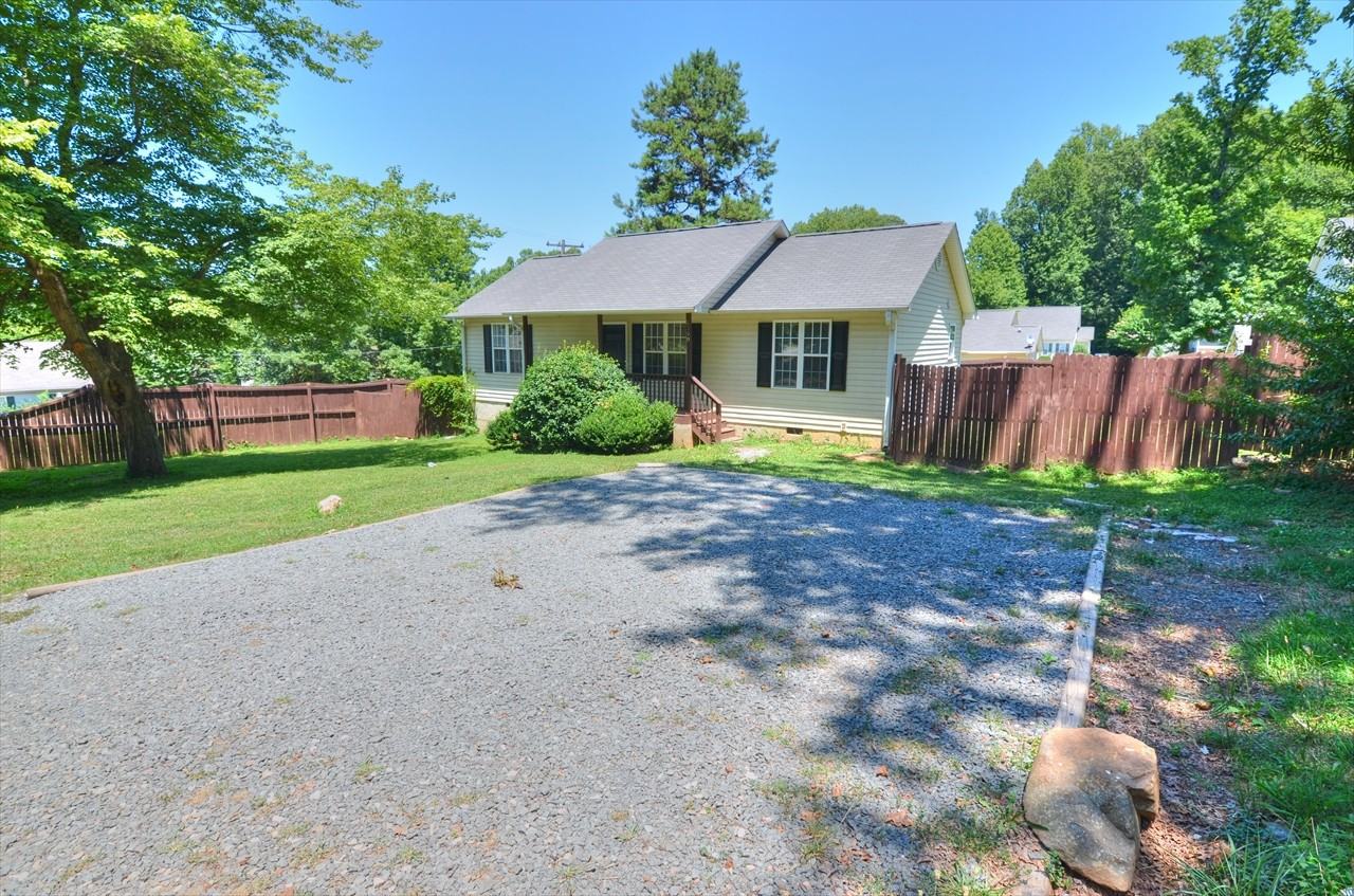2300 Redbird Ln - Photo 2 of 16