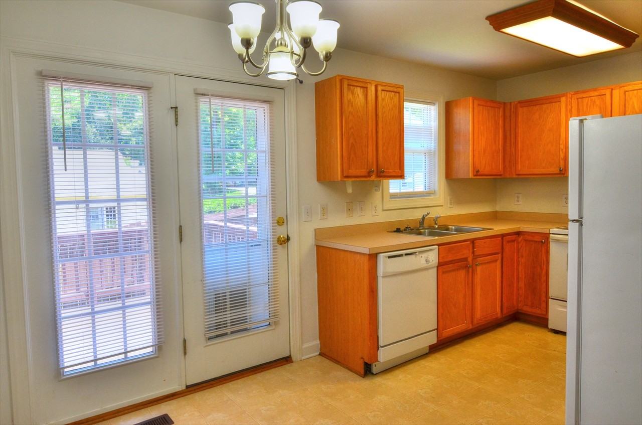 2300 Redbird Ln - Photo 6 of 16