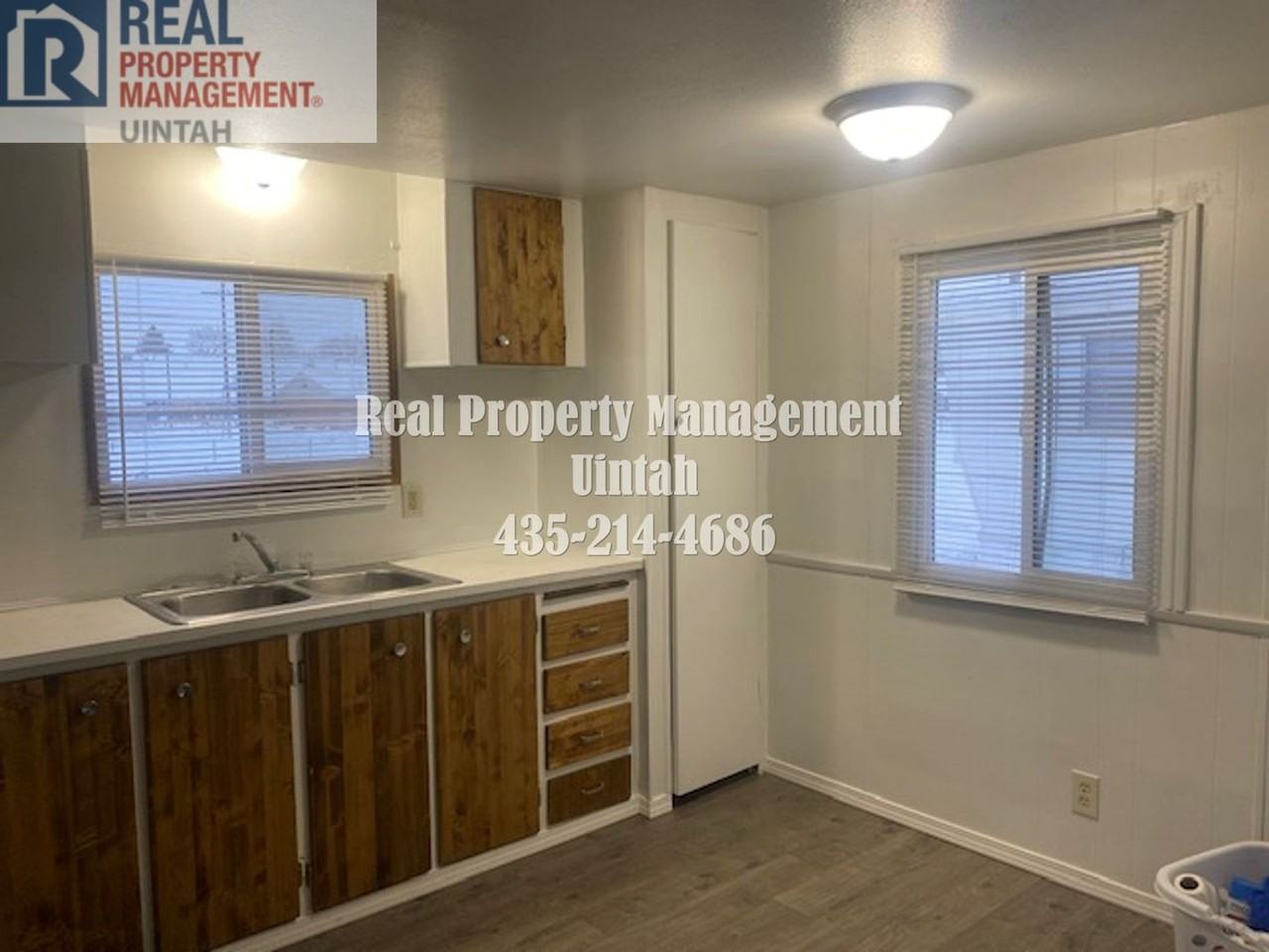 75 N 300 E - Photo 2 of 19