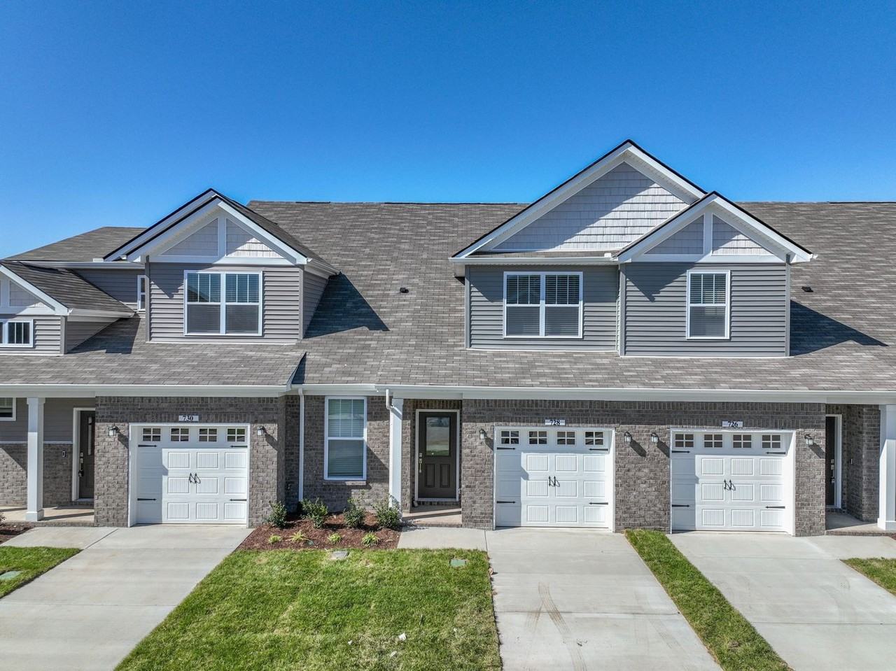 728 Mickelson Way - Photo 2 of 48