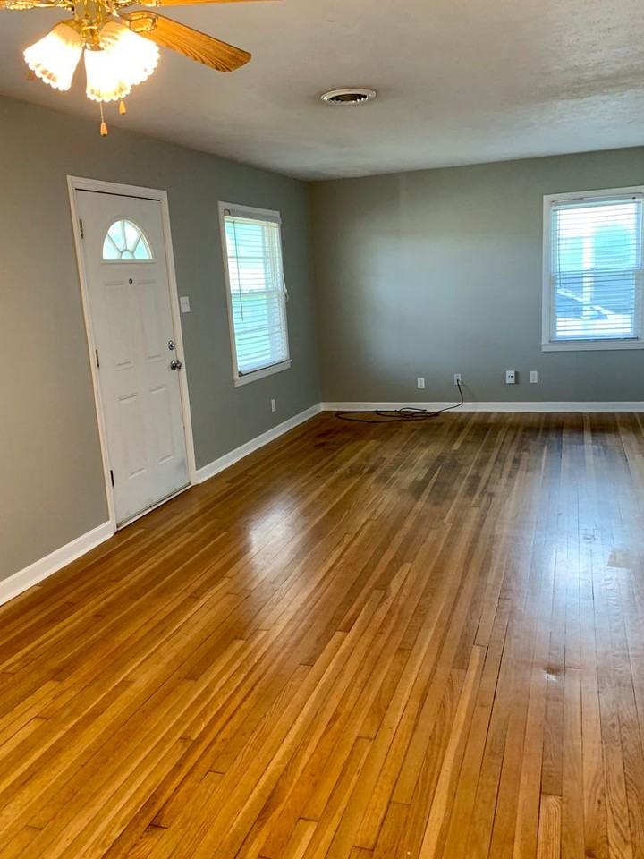 5853 Holloway St - Photo 3 of 17