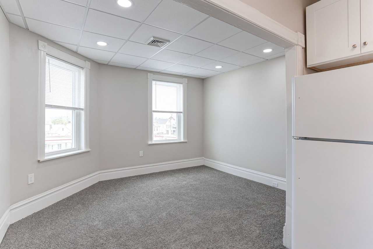 601 Market St - Photo 2 of 10