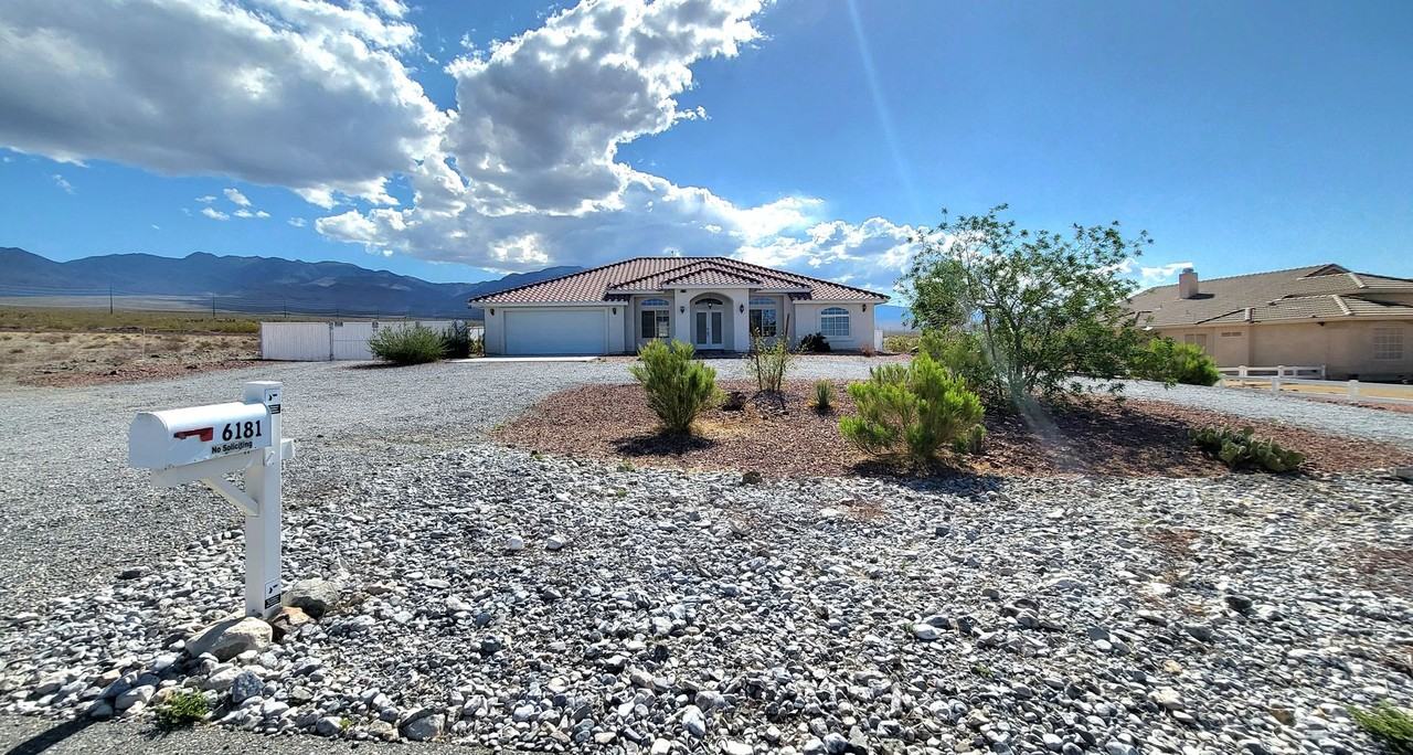 6181 Meadow Creek Ln - Photo 2 of 48