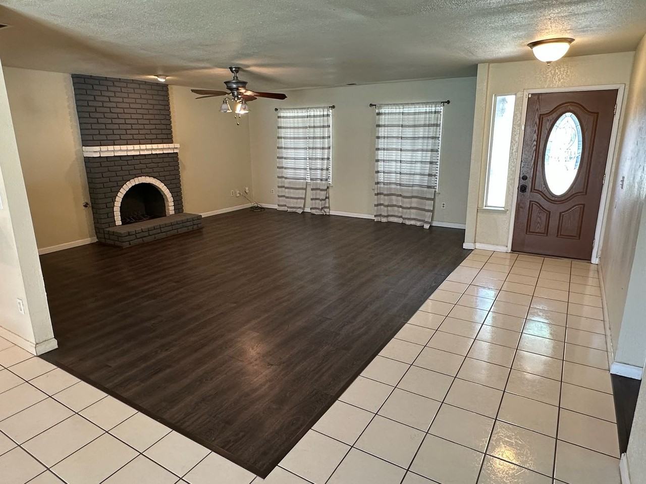 1364 E Carmelo Ave - Photo 4 of 26