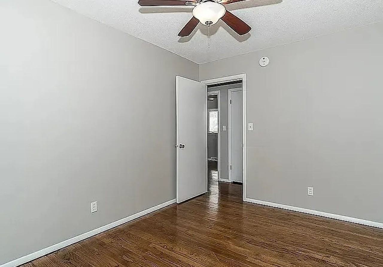 107 E Clark St - Photo 2 of 6